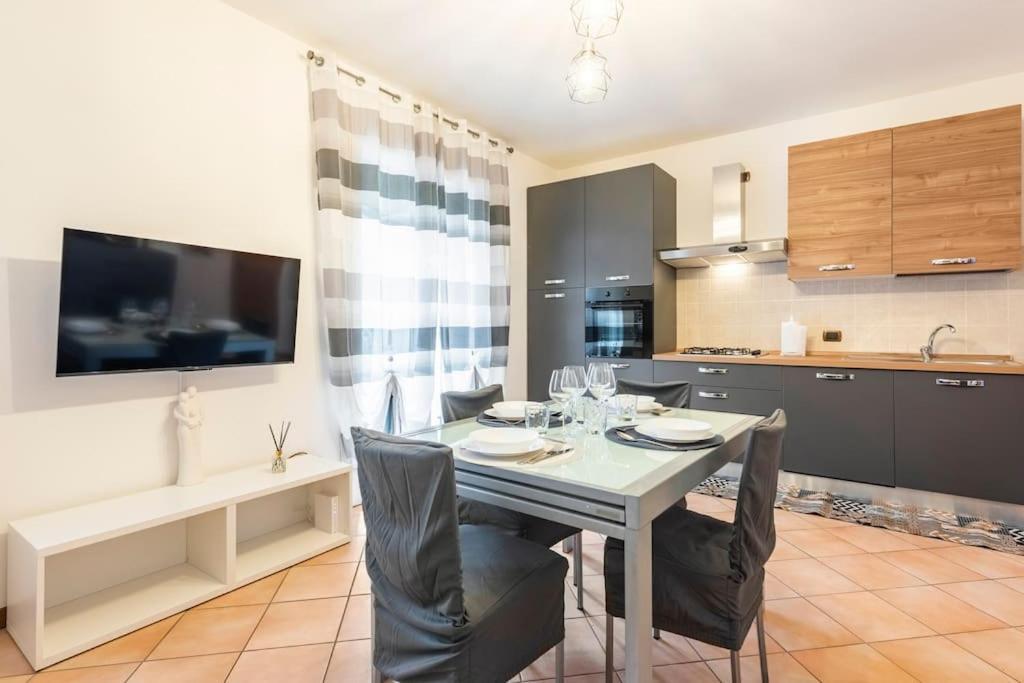 Limone Apartment - Featuring A Private Garden And Access To A Pool Barcuzzi Exteriér fotografie