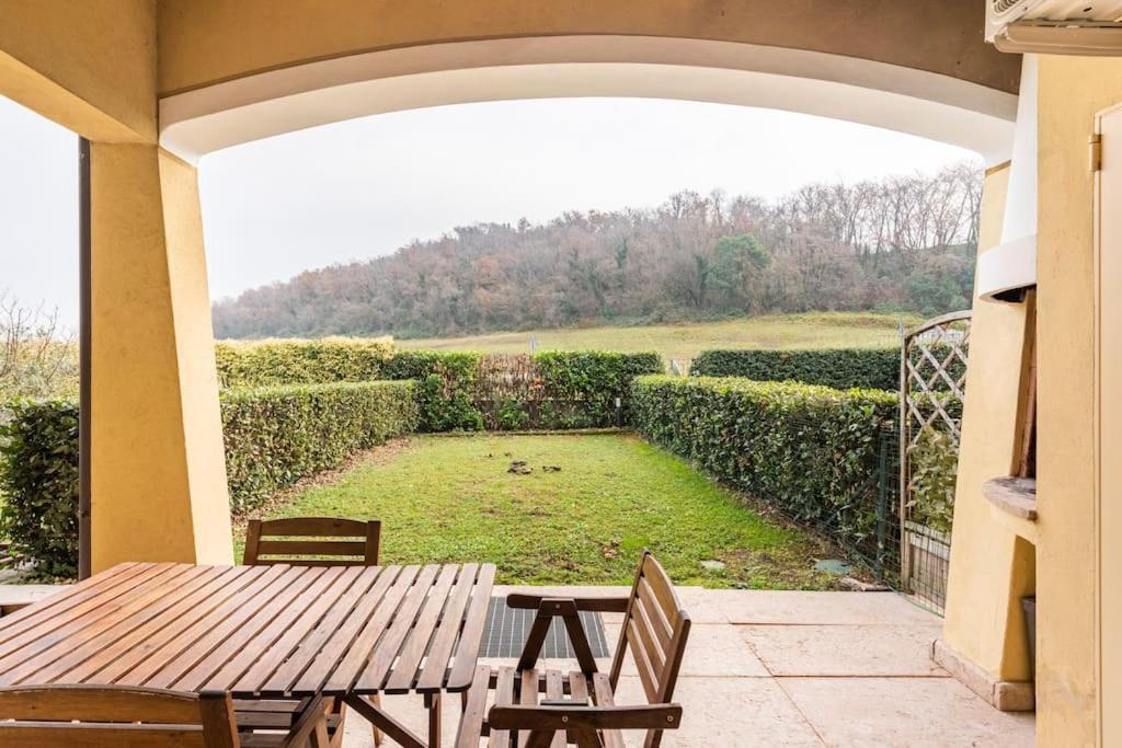 Limone Apartment - Featuring A Private Garden And Access To A Pool Barcuzzi Exteriér fotografie
